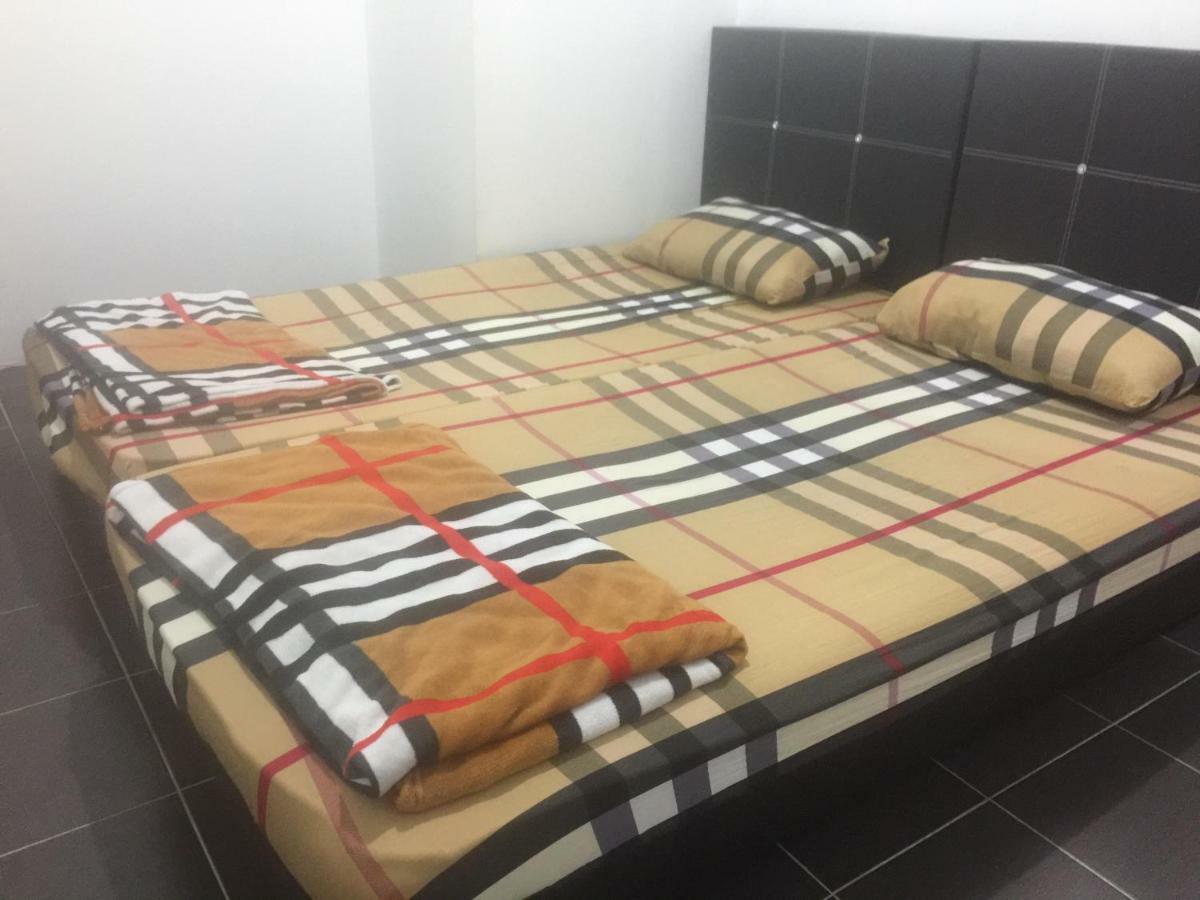 Jiaxin Hostel ウル・ティラム エクステリア 写真
