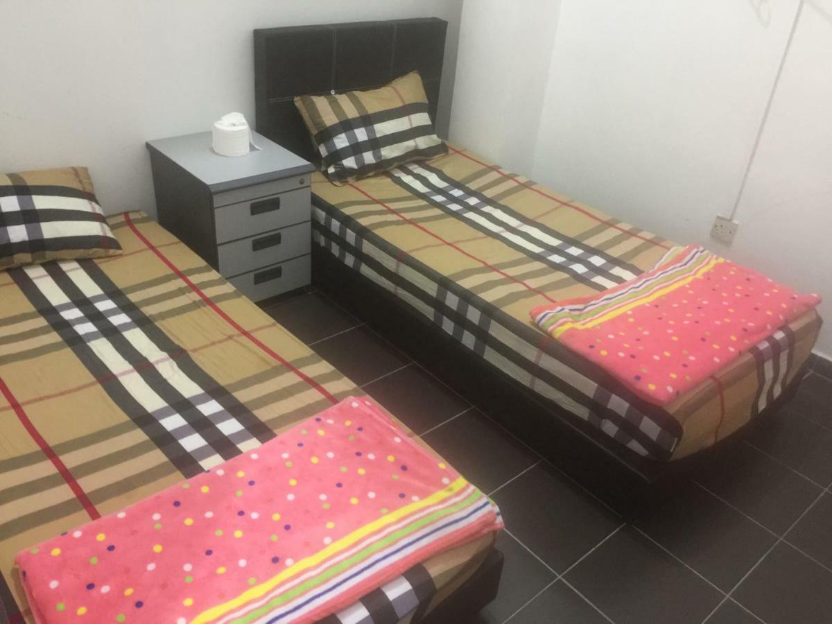 Jiaxin Hostel ウル・ティラム エクステリア 写真